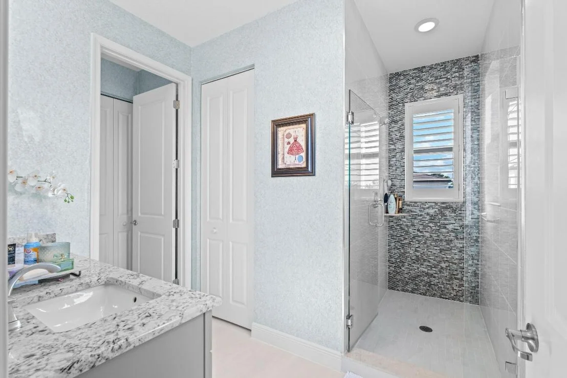 Photo of 5556 Starfish Road