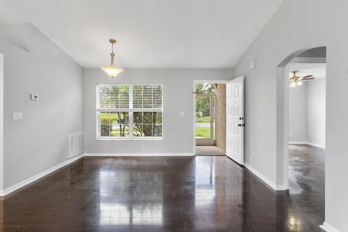 Photo of 717 Tulip Drive