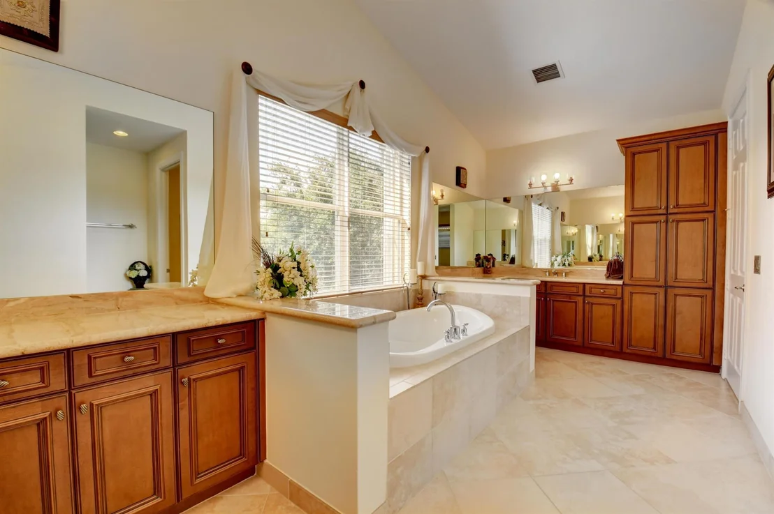 Photo of 10749 Castle Oak Drive