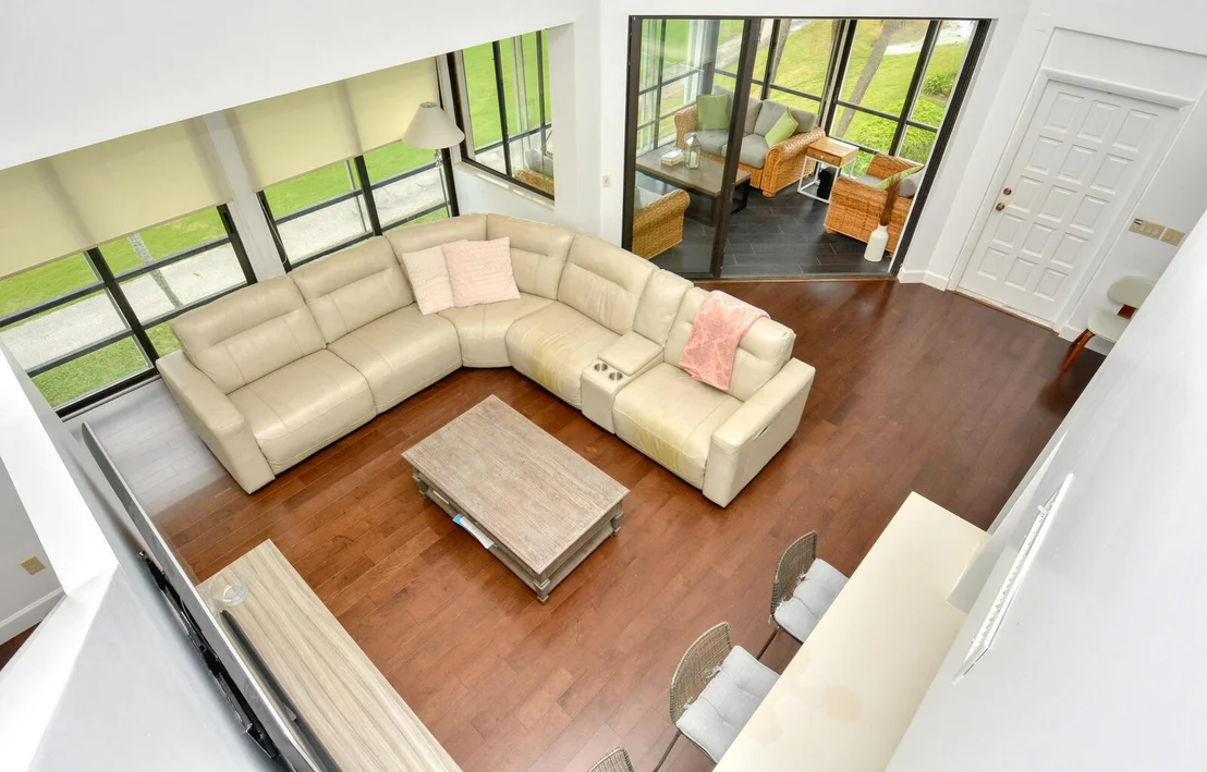 Photo of 318 NE Golfview Circle