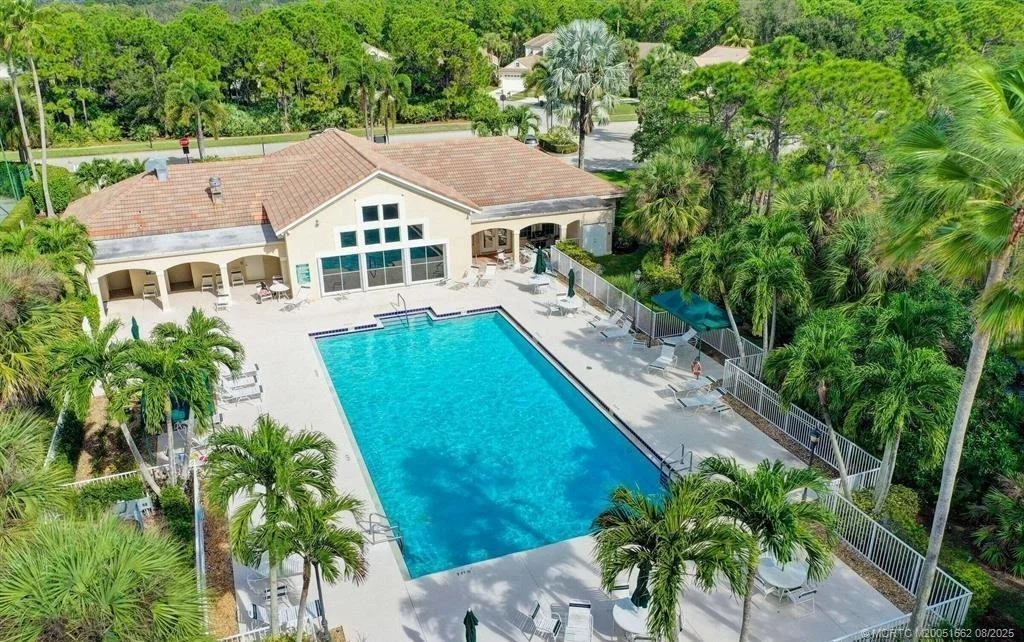 Photo of 6871 SE Twin Oaks Circle