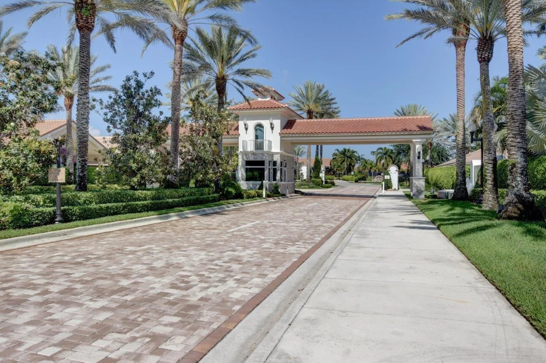 Photo of 2301 NW 25th Way