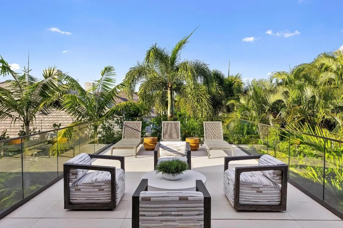 Photo of 2498 Queen Palm Road