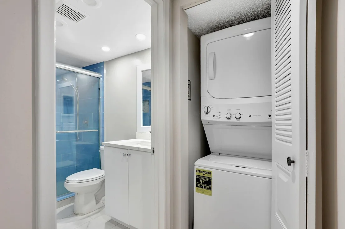 Photo of Unit D4 at 1602 Abaco Drive