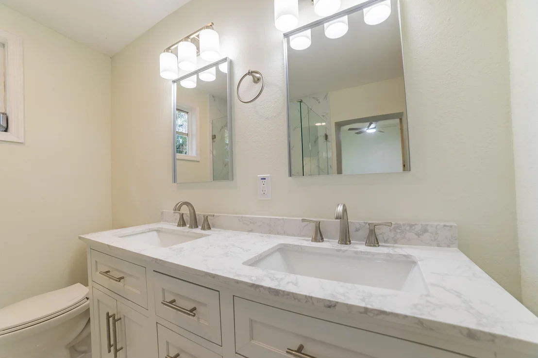 Photo of 809 SE 10th Street