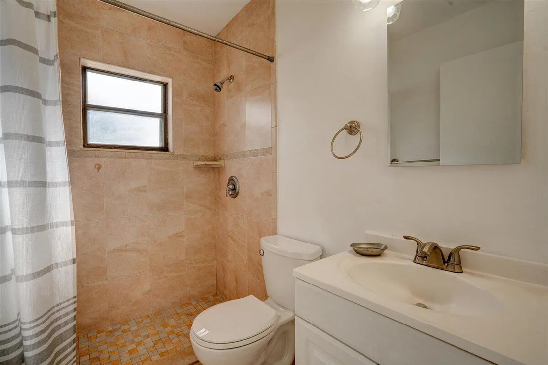 Photo of 4388 Mediterranean Road