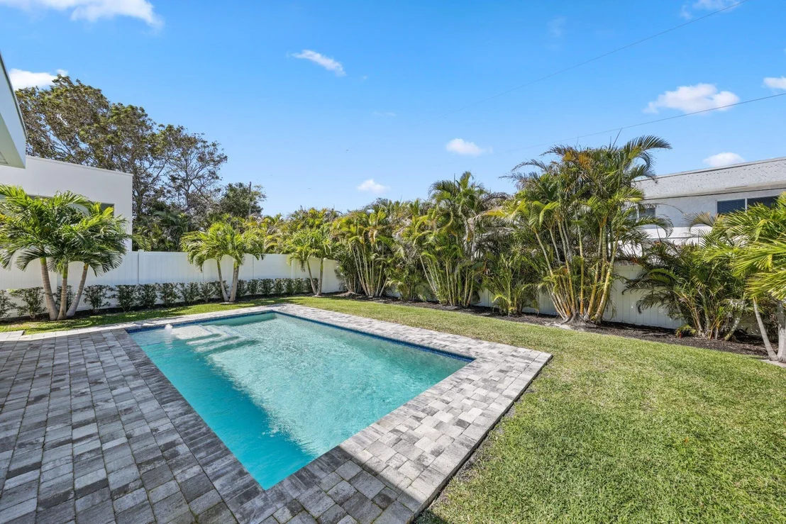 Photo of 655 Kingsbridge Street