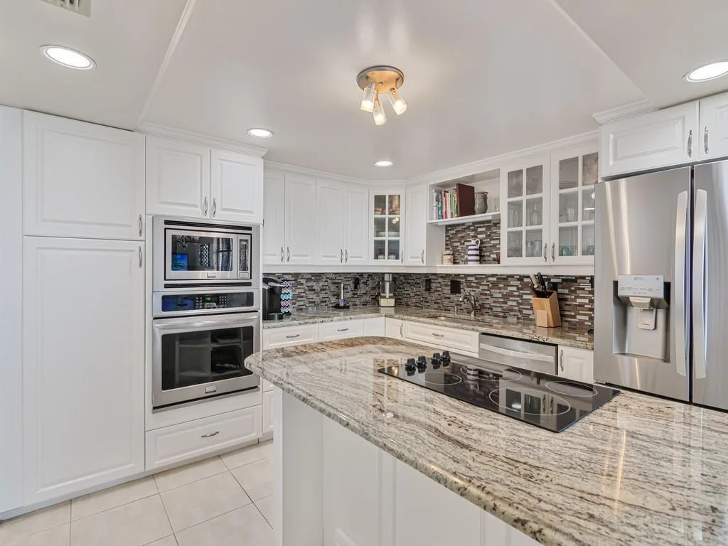 Photo of Unit PHA2 at 3100 N Highway A1a