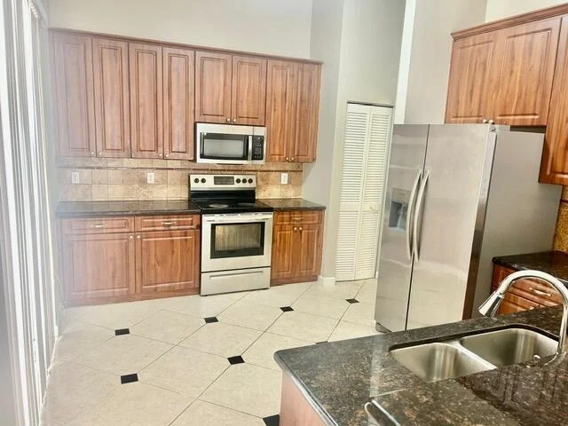 Photo of 7584 Thornlee Drive