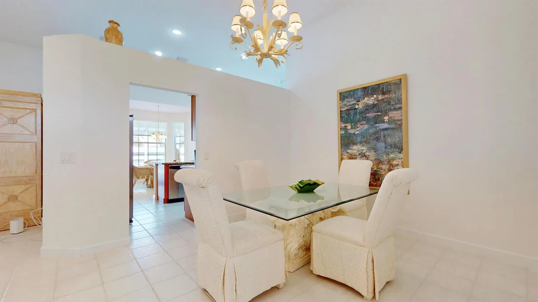 Photo of 262 Eagleton Estate Boulevard