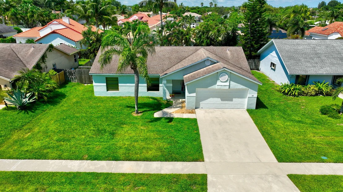 Photo of 39 CEDAR Circle