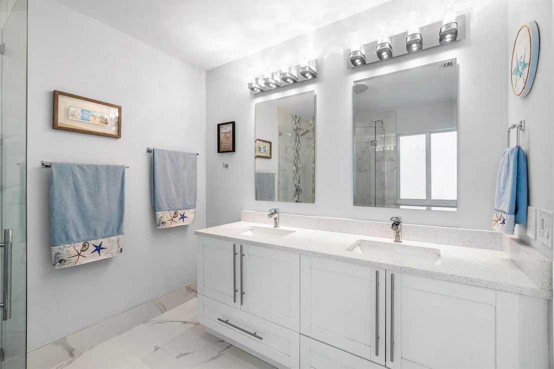 Photo of 2350 Riviera Drive