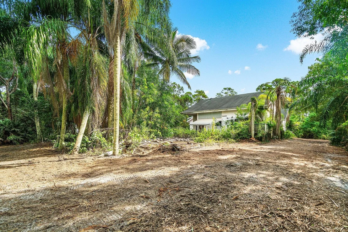 Photo of 16457 115th Avenue N