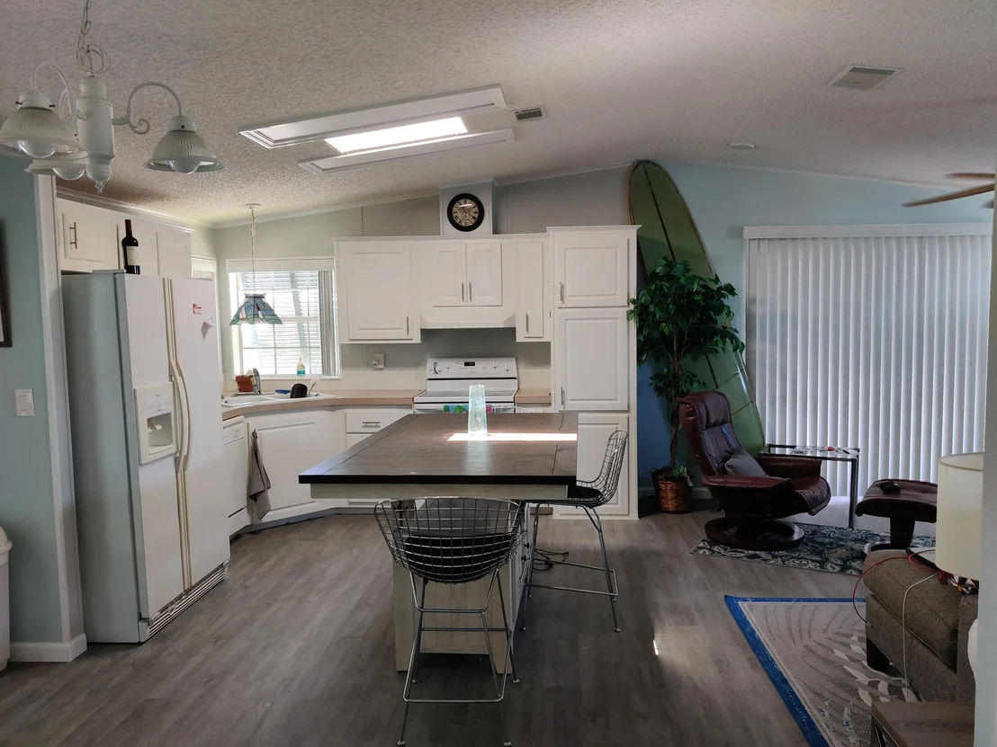 Photo of Unit 64 at 400 N A1a
