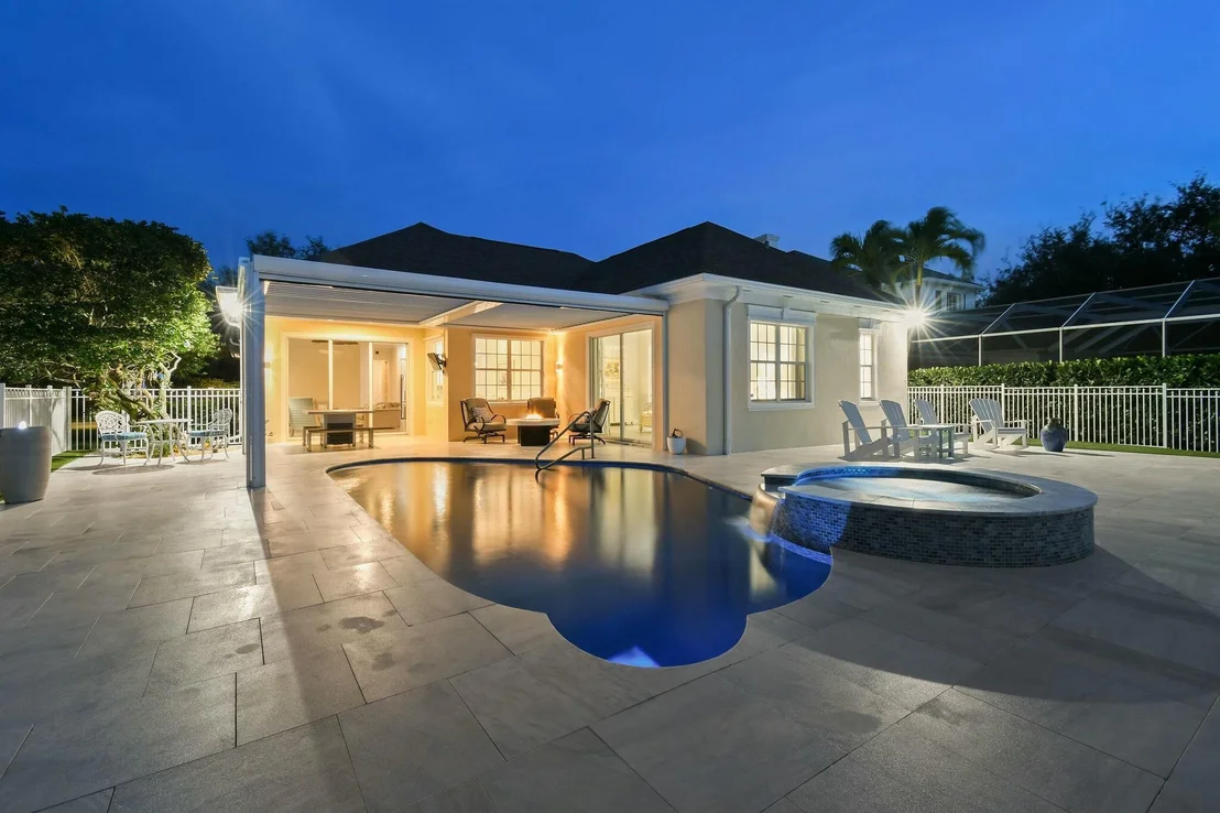 Photo of 196 Barbados Drive