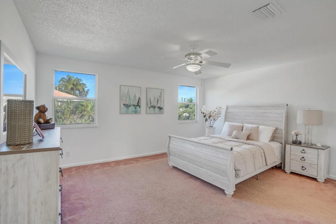 Photo of 7039 Middlebury Drive