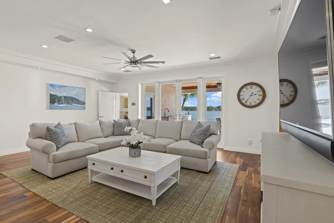 Photo of 103 River Drive