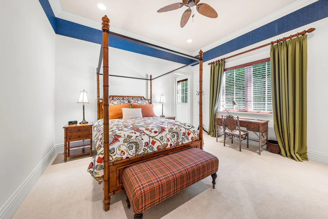 Photo of 2460 Queen Palm Road