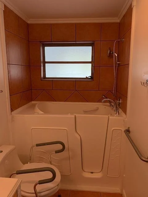 Photo of Unit B at 360 High Point Boulevard
