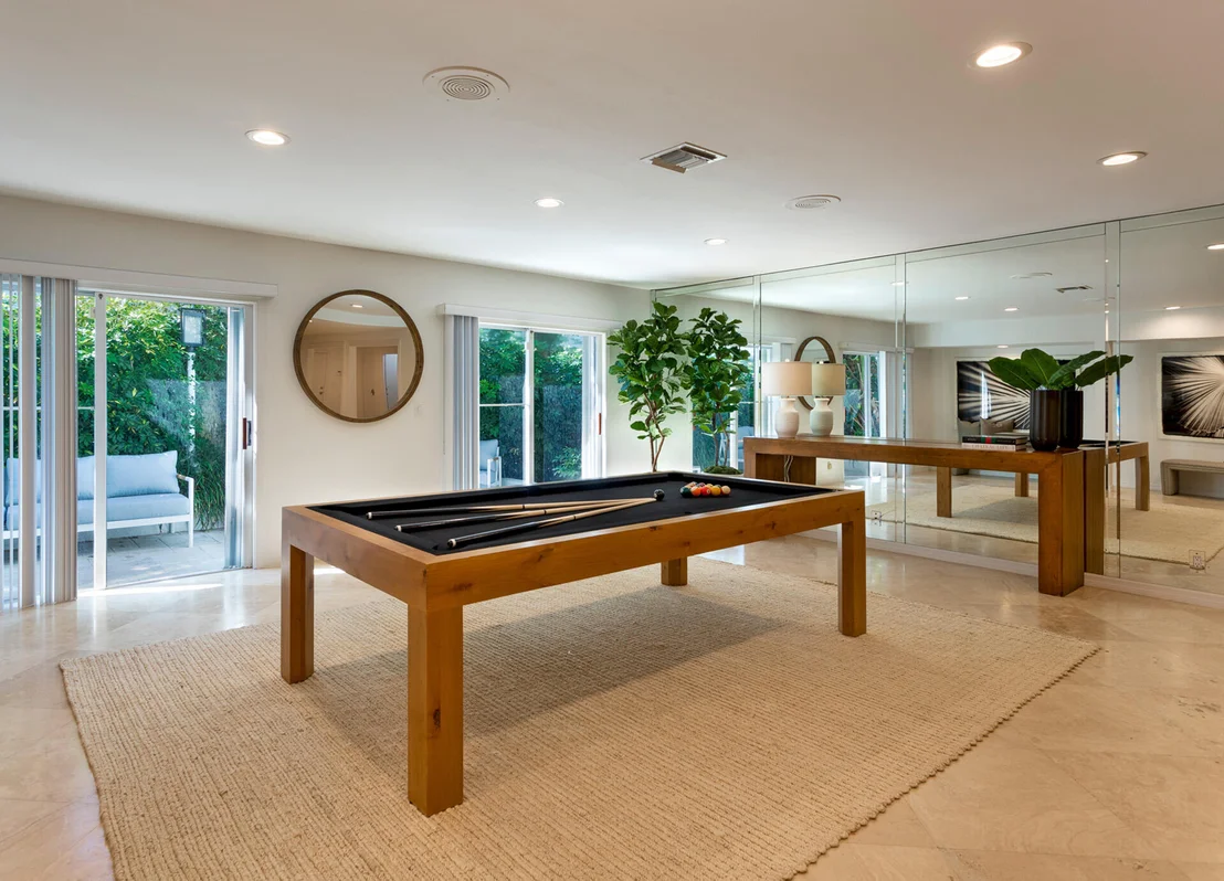 Photo of 5929 N Ocean Boulevard