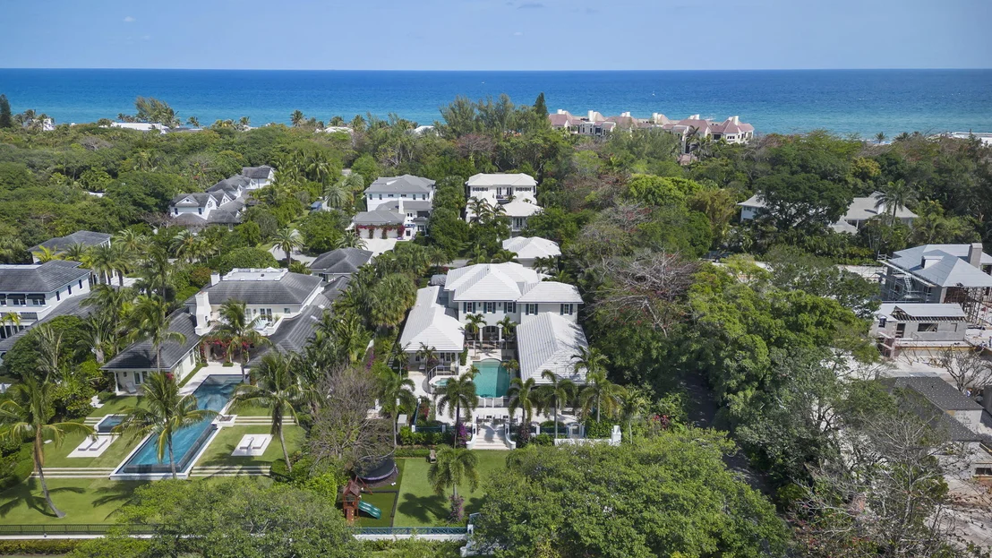 Photo of 1222 N Ocean Boulevard