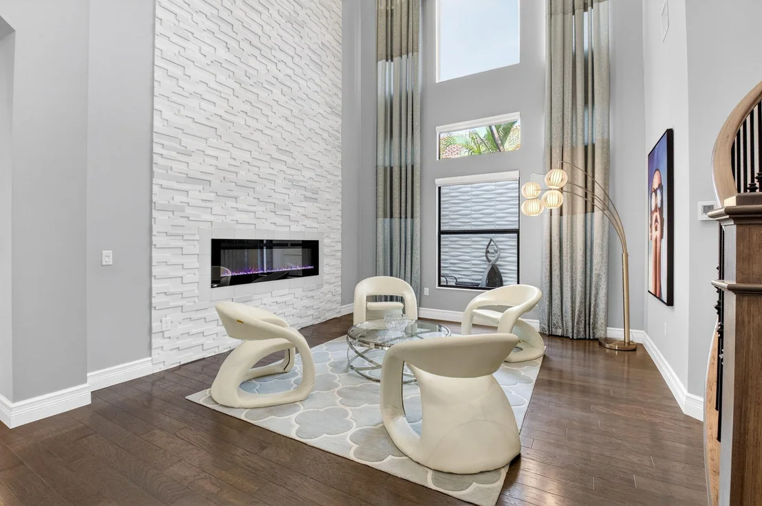 Photo of 16921 Pavilion Way