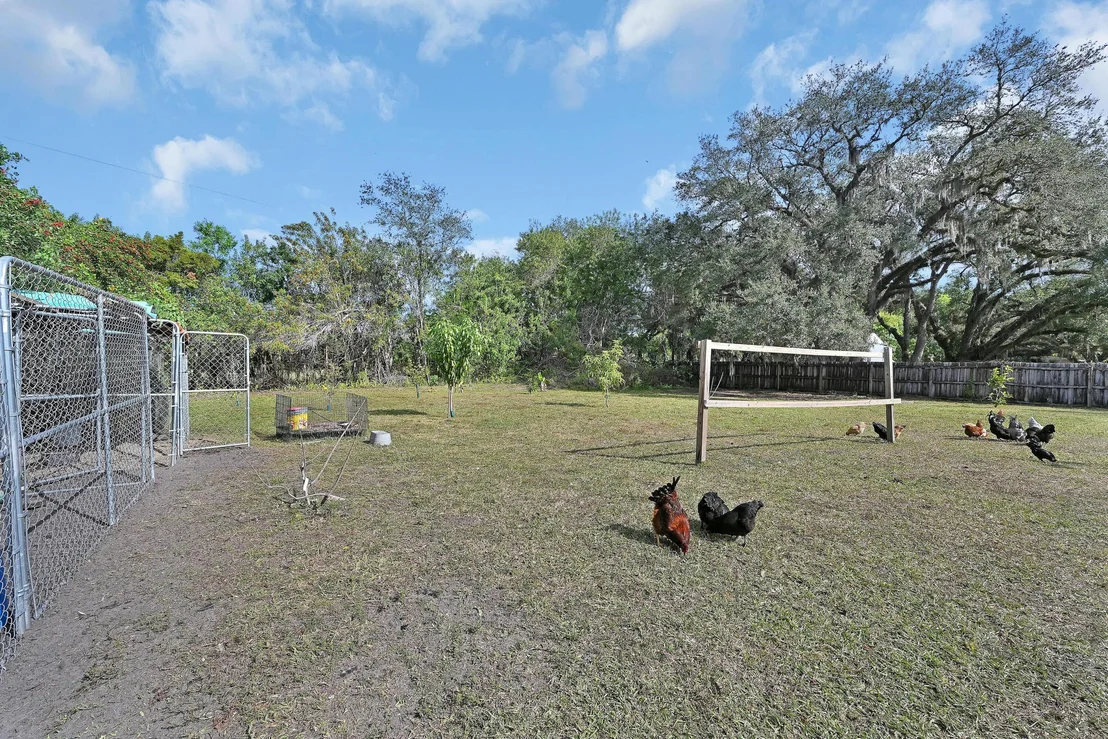 Photo of 2404 Dade Road