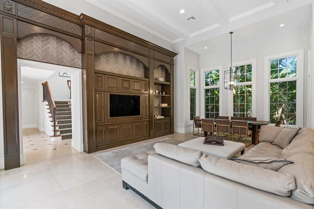 Photo of 406 Mariner Drive