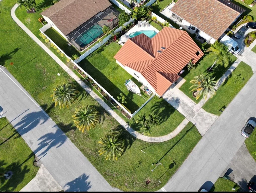 Photo of 455 Seneca Lane