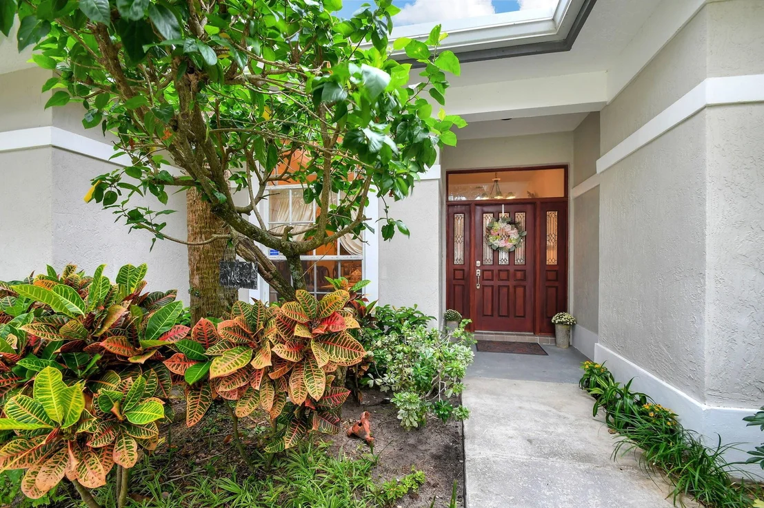 Photo of 2773 Hampton Circle S
