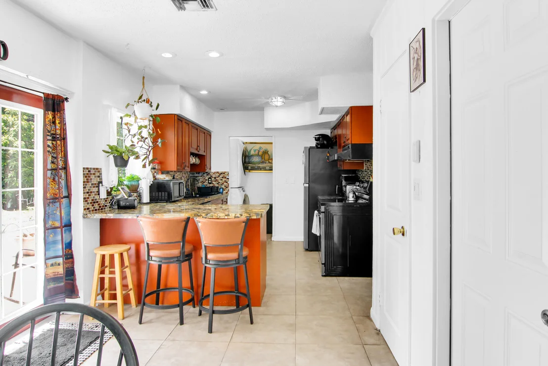 Photo of 1650 NW 1ST Way