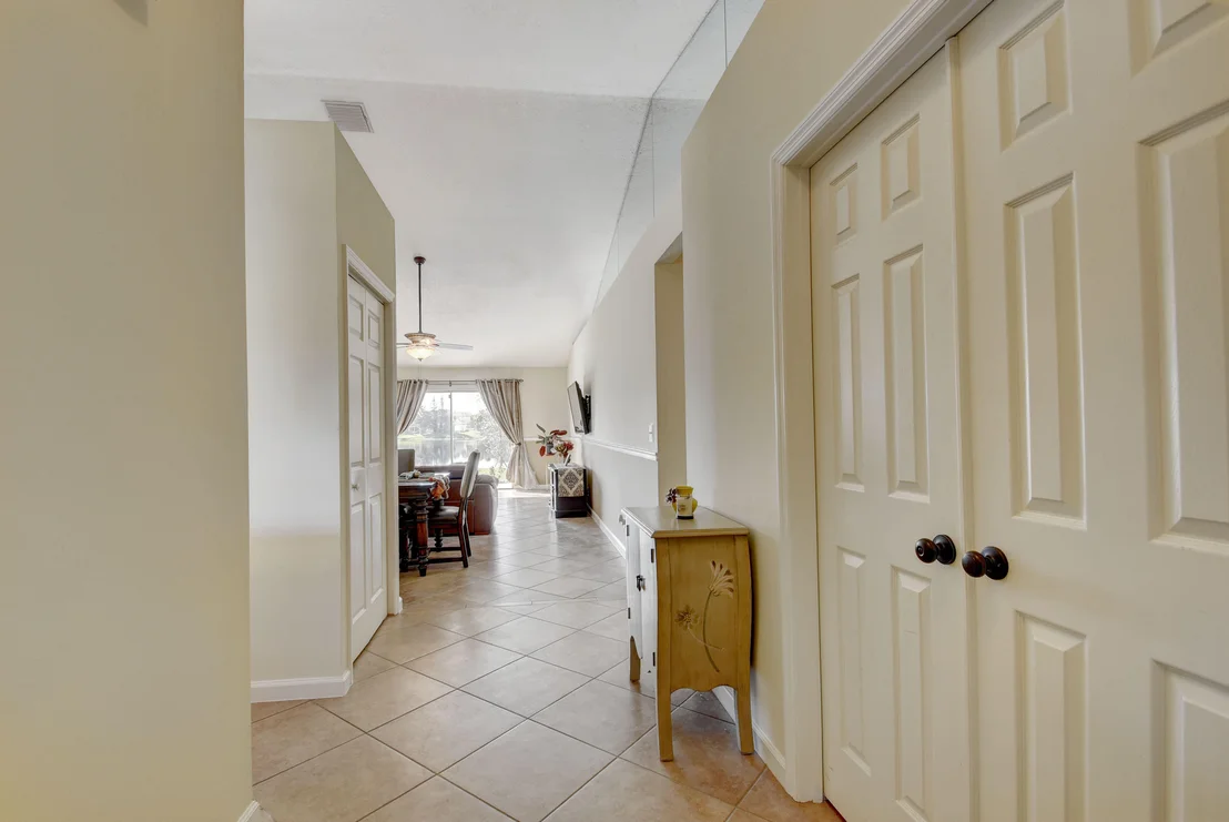 Photo of 1844 Edgewater Drive