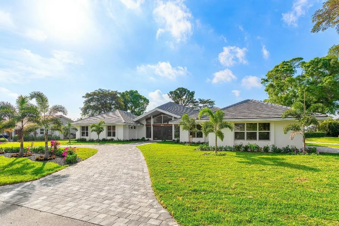 Photo of 4580 Oak Tree Court