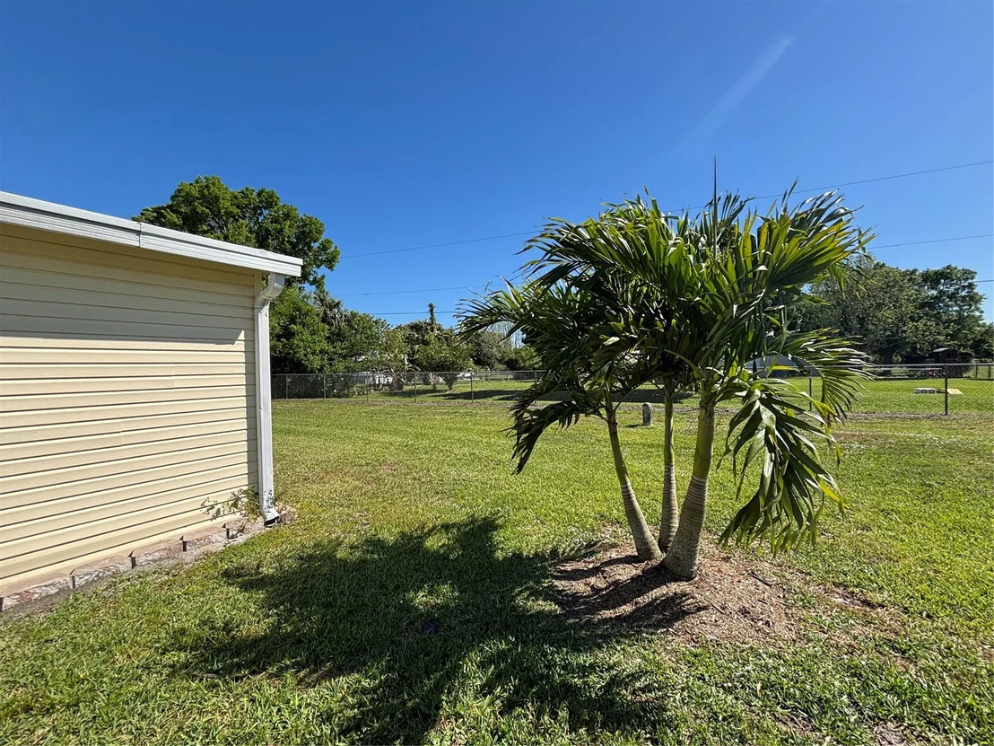 Photo of 1759 SW 35th Circle