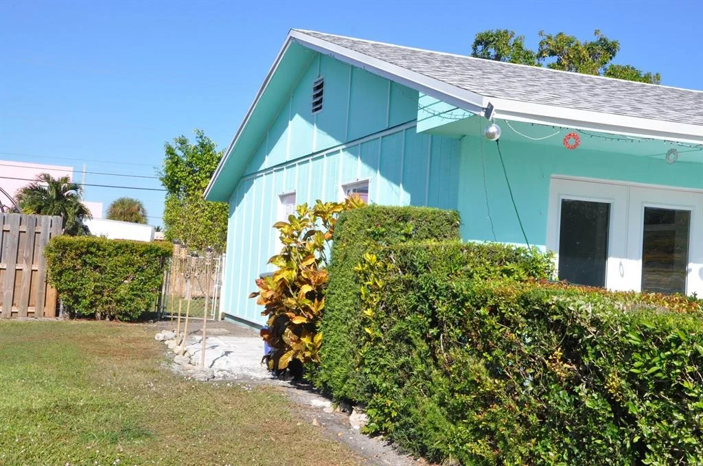 Photo of 551 Teak Drive
