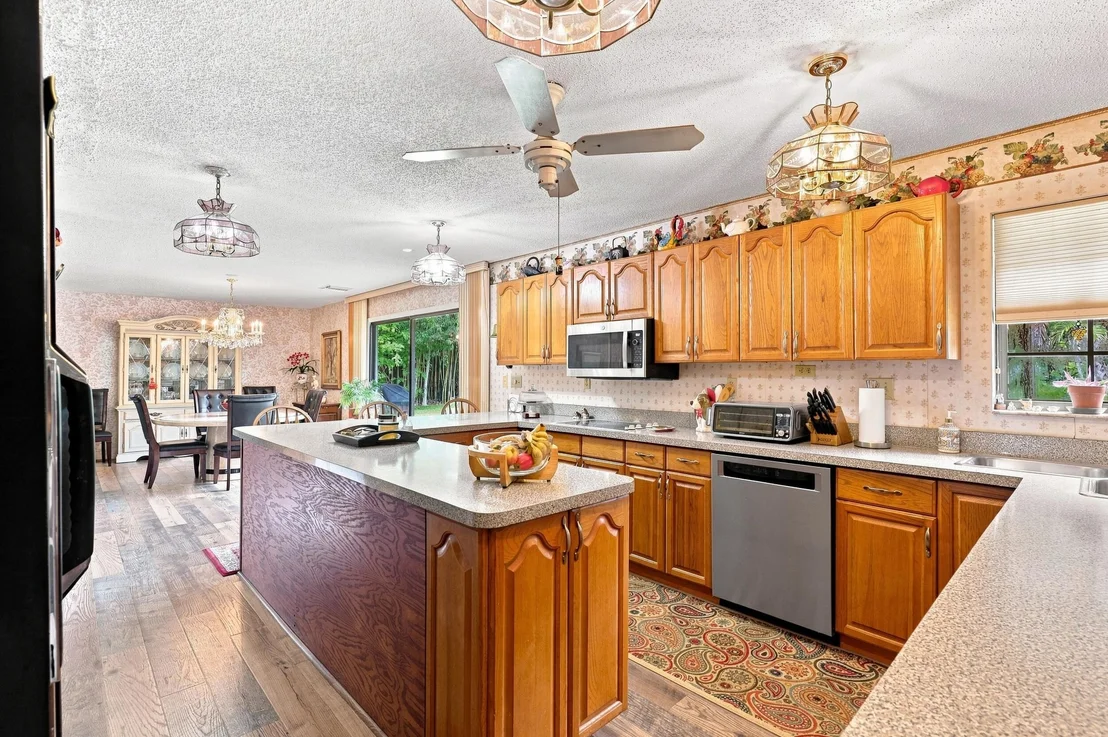 Photo of 12871 COMPTON Road