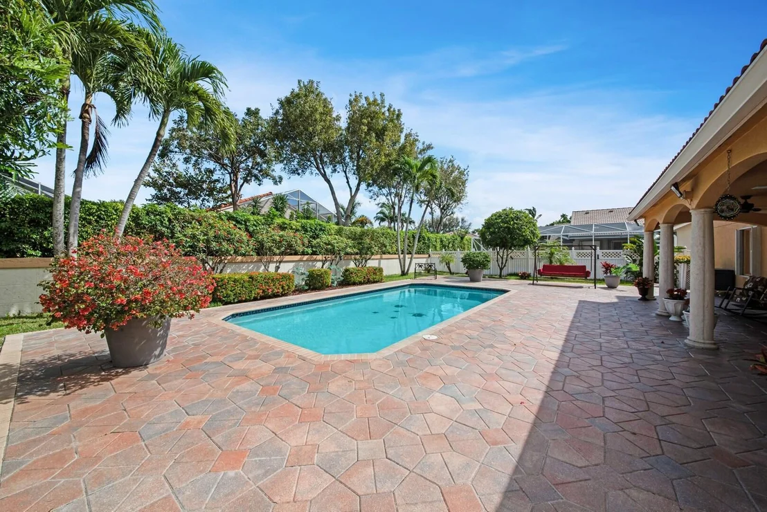 Photo of 7122 Brunswick Circle