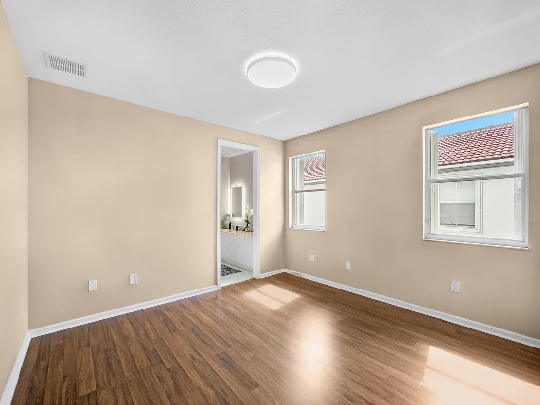 Photo of 2754 Danforth Terrace