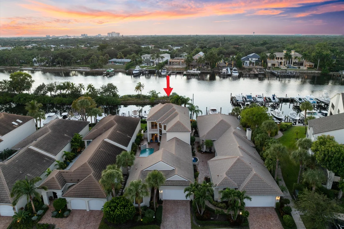 Photo of 602 Oak Harbour Drive