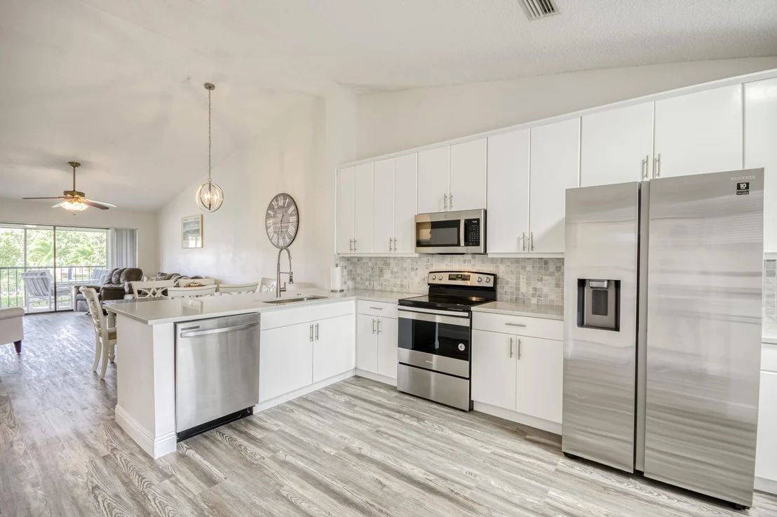 Photo of Unit A at 1102 Pinecrest Circle