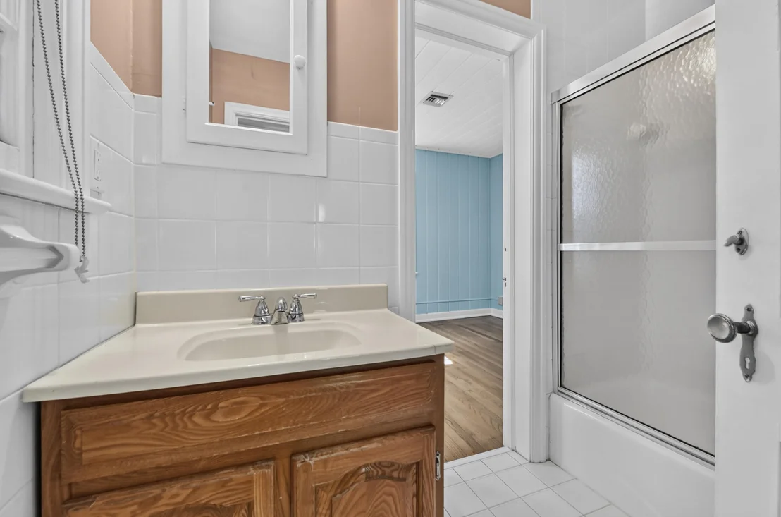 Photo of 53 Palm Square