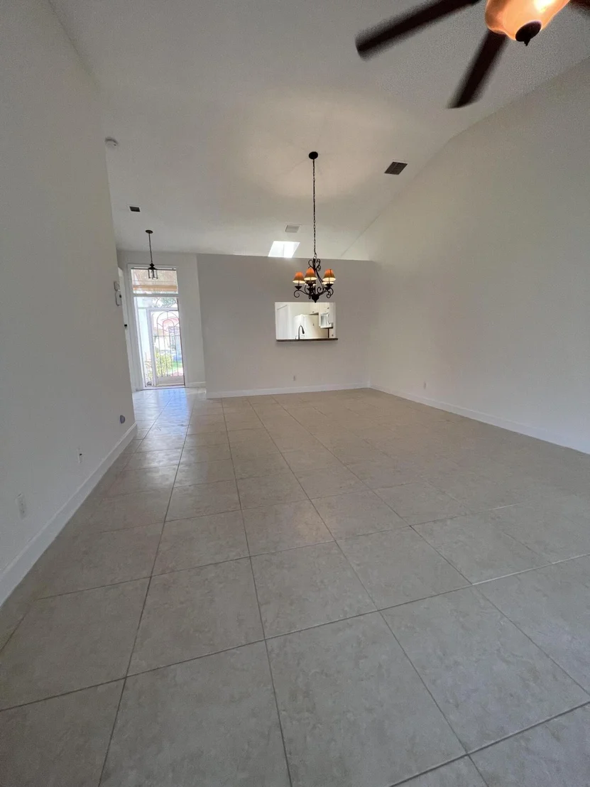 Photo of 103 Sausalito Drive