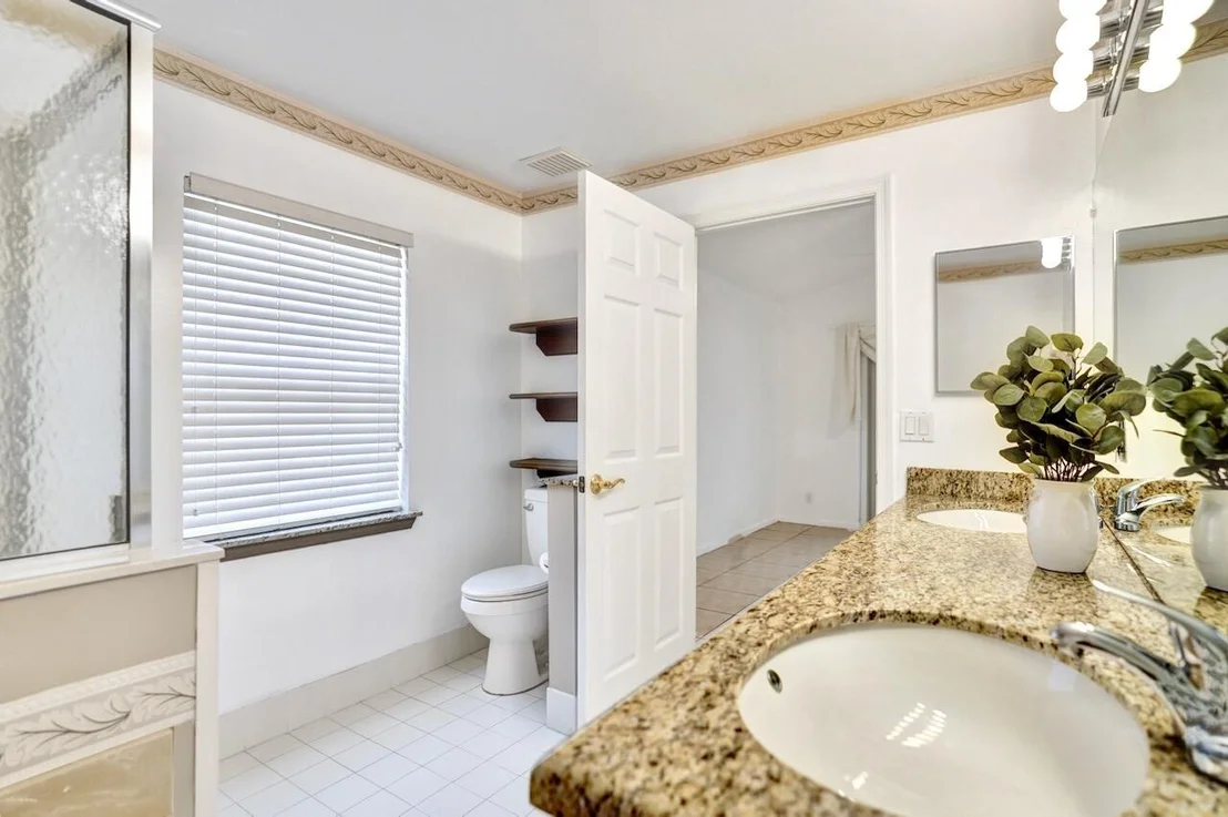 Photo of 8140 Palm Gate Drive