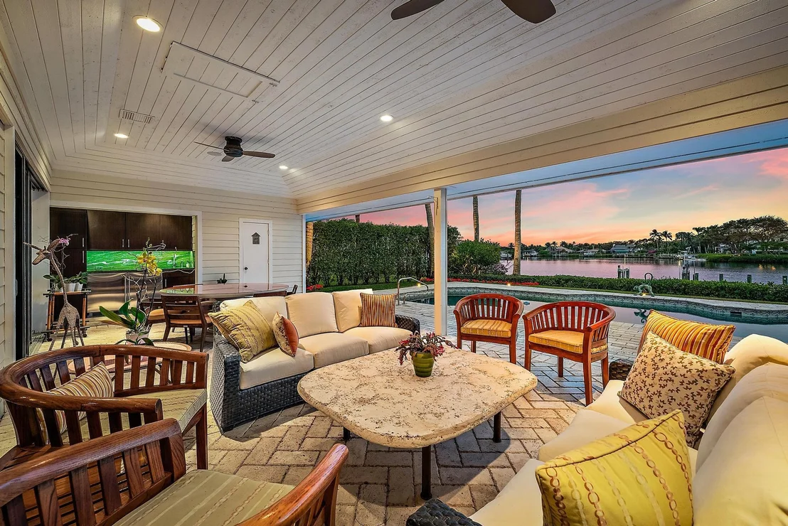 Photo of 18371 SE Lakeside Drive