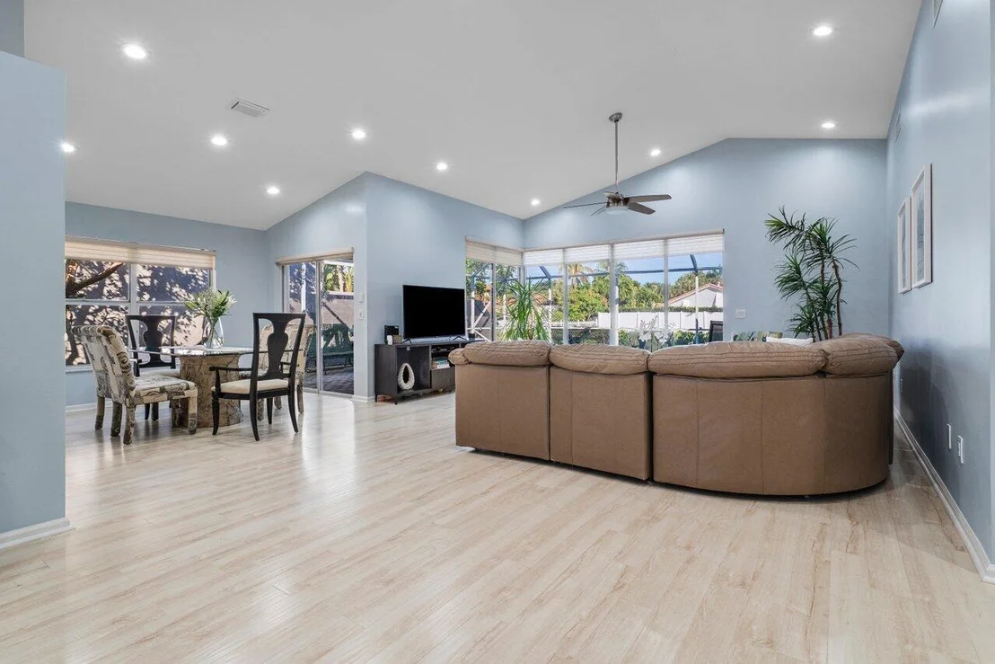 Photo of 7288 Via Palomar
