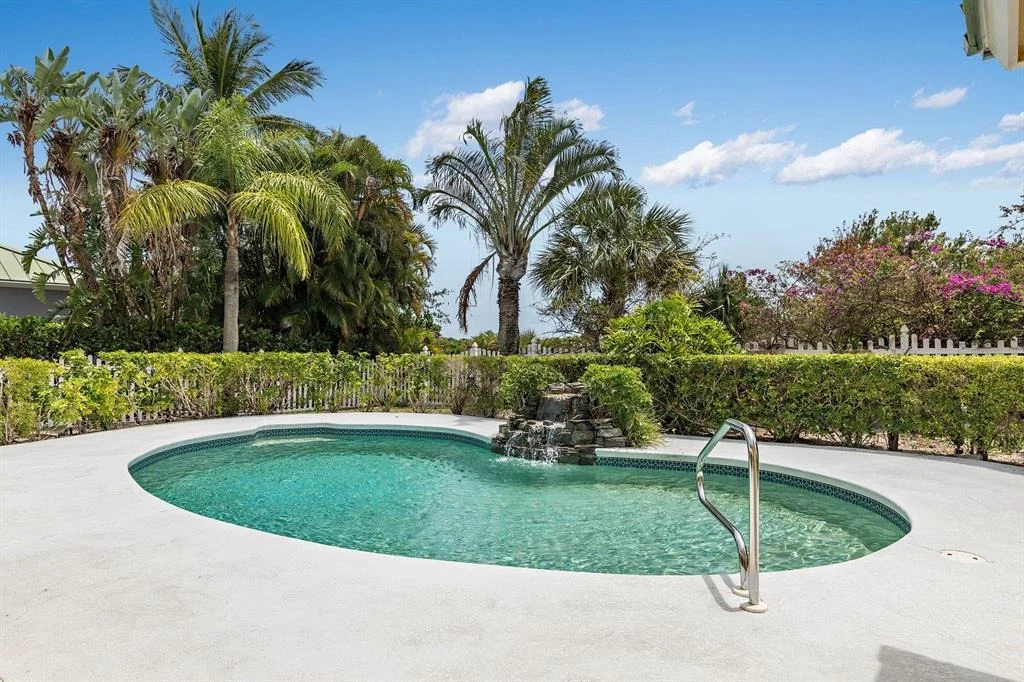 Photo of 32 Coconut Lane