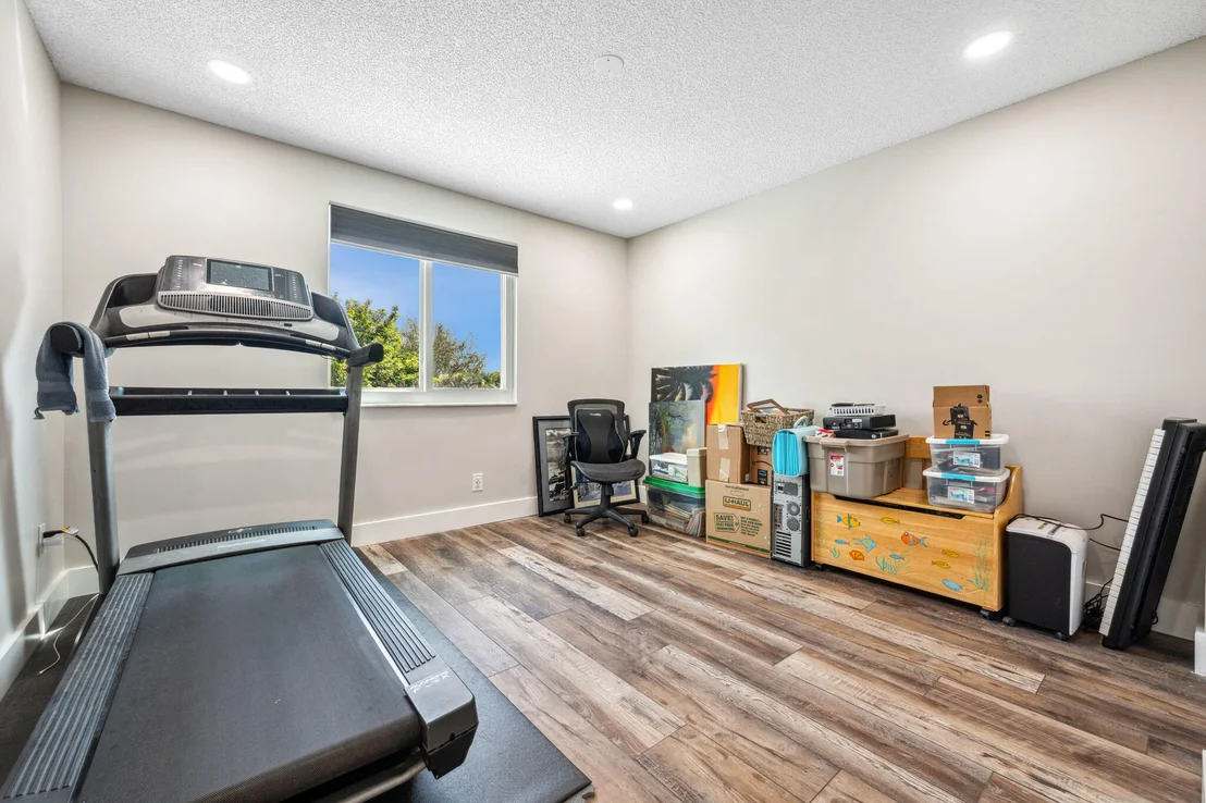 Photo of 7064 Middlebury Drive