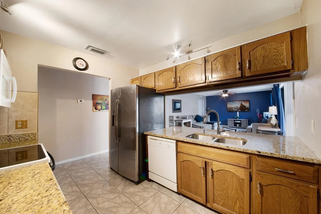 Photo of 2075 SW 24th Circle