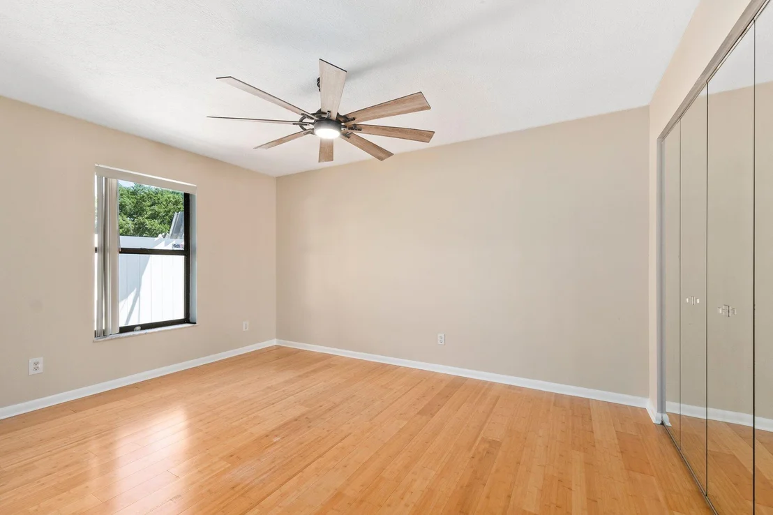 Photo of 5115 Silver Oak Drive