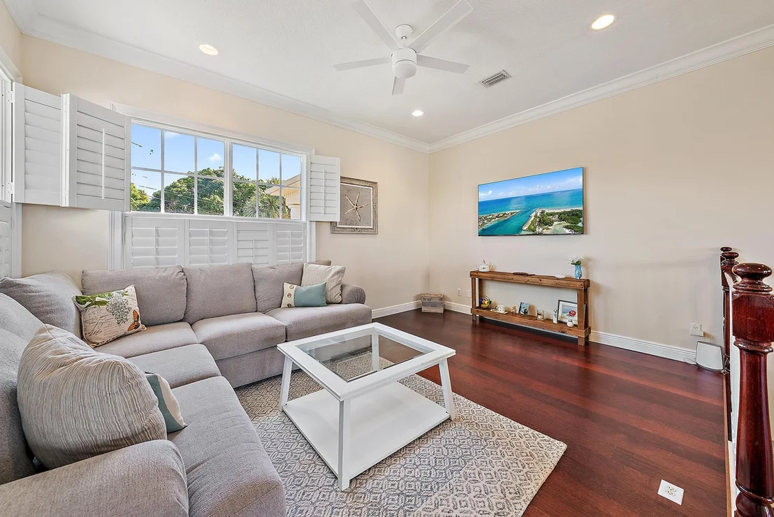 Photo of 18137 Palm Point Drive